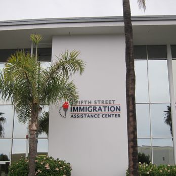 Easy Live Scan - Fifth Street Immigration - Sign near main entrance - Fingerprinting Near Me - Oxnard, California Easy Live Scan - Fifth Street Immigration - Sign near main entrance - Fingerprinting Near Me - Oxnard, California