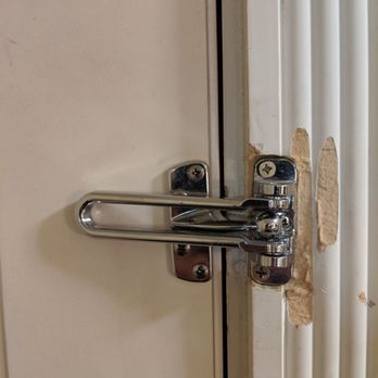 Ramada by Wyndham Flagstaff East - Poor installation - Hotels Near Me - Flagstaff, Arizona