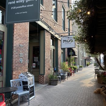 MOD Coffeehouse - Front of the store - Coffee & Tea Near Me - Galveston, Texas