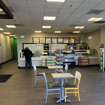 Subway - View of dining area and counter from door. - Sandwiches Near Me - Salem, Oregon