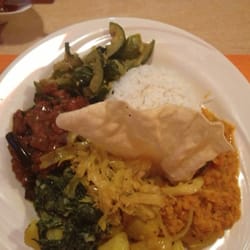 Cima Curry - Vegetarian plate, rice with 6 veggie choices