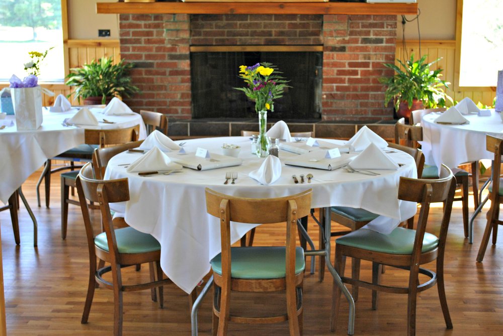 RIVER’S EDGE BAR & RESTAURANT ON THE BANKS OF THE AUSABLE RIVER