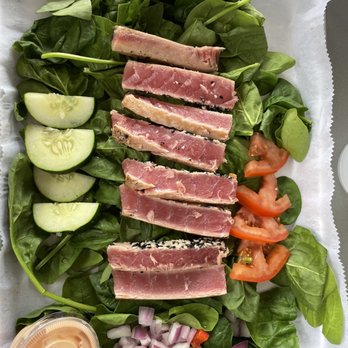 Safe Harbor Seafood - Tuna Spinach salad (note the onions) - Seafood Near Me - Jacksonville, Florida Safe Harbor Seafood - Tuna Spinach salad (note the onions) - Seafood Near Me - Jacksonville, Florida