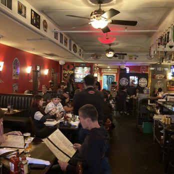 The Refuge - Interiors - Burgers Near Me - San Carlos, California