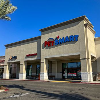 PetSmart - Pet Training Near Me - Fresno, California