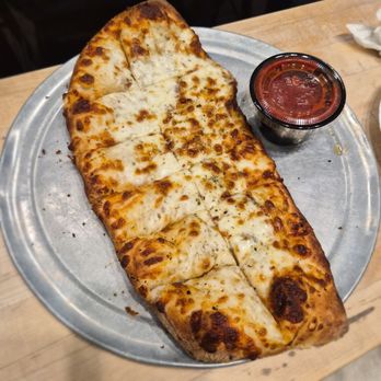 Graffiti Pizza - Cheesebread - Pizza Near Me - Pensacola, Florida