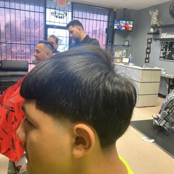 Clippers Beauty Salon - Hair Salons Near Me - Houston, Texas Clippers Beauty Salon - Hair Salons Near Me - Houston, Texas