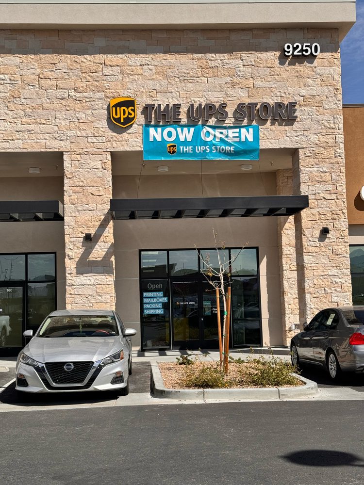 THE UPS STORE Updated October 2024 13 Photos 9250 S Rainbow Blvd
