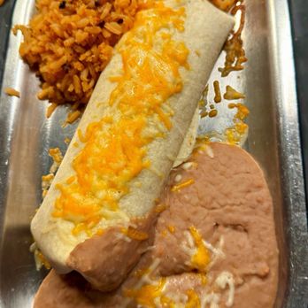 CJ's Si Senor - Bean and cheese burrito. (Cheese only on top) - Mexican Near Me - Alamogordo, New Mexico