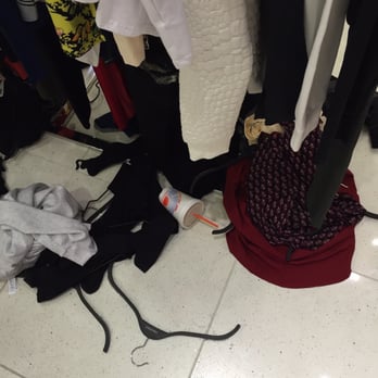 Forever 21 - Trash was everywhere in the store - Women's Clothing Near Me - Oklahoma City, Oklahoma