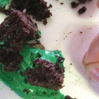 The Cake Boutique - Hair in my cake & the owner never bothered to contact me about it. - Bakeries Near Me - El Paso, Texas The Cake Boutique - Hair in my cake & the owner never bothered to contact me about it. - Bakeries Near Me - El Paso, Texas