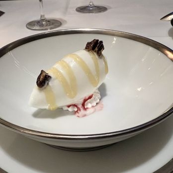 L'Ambroisie - French Near Me - Paris, 75