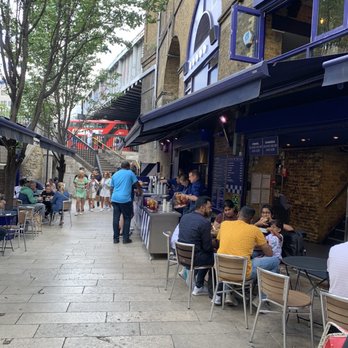 Brood Restaurant - Seating is rare in the Market. They have seating. - Restaurants Near Me - London, XGL Brood Restaurant - Seating is rare in the Market. They have seating. - Restaurants Near Me - London, XGL