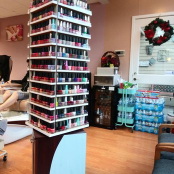 Uptown Nails - Nail Paint tower - Nail Salons Near Me - Issaquah, Washington