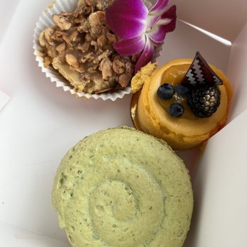 Azucar - Pistachio macaron, Mango Cheesecake, Cinco Leches - Bakeries Near Me - Ocean Beach, California Azucar - Pistachio macaron, Mango Cheesecake, Cinco Leches - Bakeries Near Me - Ocean Beach, California