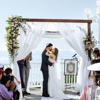Dragonroz Floral Design - Floral Designers Near Me