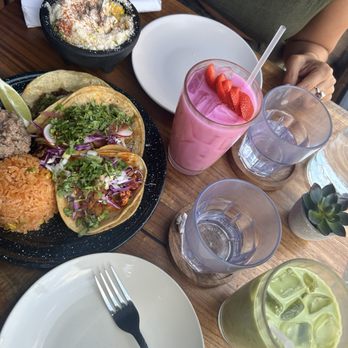 Penelope's Vegan Taqueria - Taco dinner, Elote, Strawberry dragonfruit horchata, and Matcha horchata - Vegan Near Me - Chicago, Illinois Penelope's Vegan Taqueria - Taco dinner, Elote, Strawberry dragonfruit horchata, and Matcha horchata - Vegan Near Me - Chicago, Illinois
