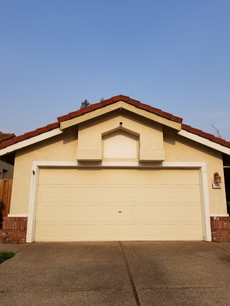 Slide of Quality Roofing