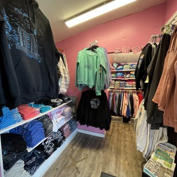 Patrick's of Bodega Bay - Clothing like T-shirts, hoodies, and sweaters - Candy Stores Near Me - Bodega Bay, California