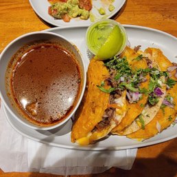 Birra Queso Tacos