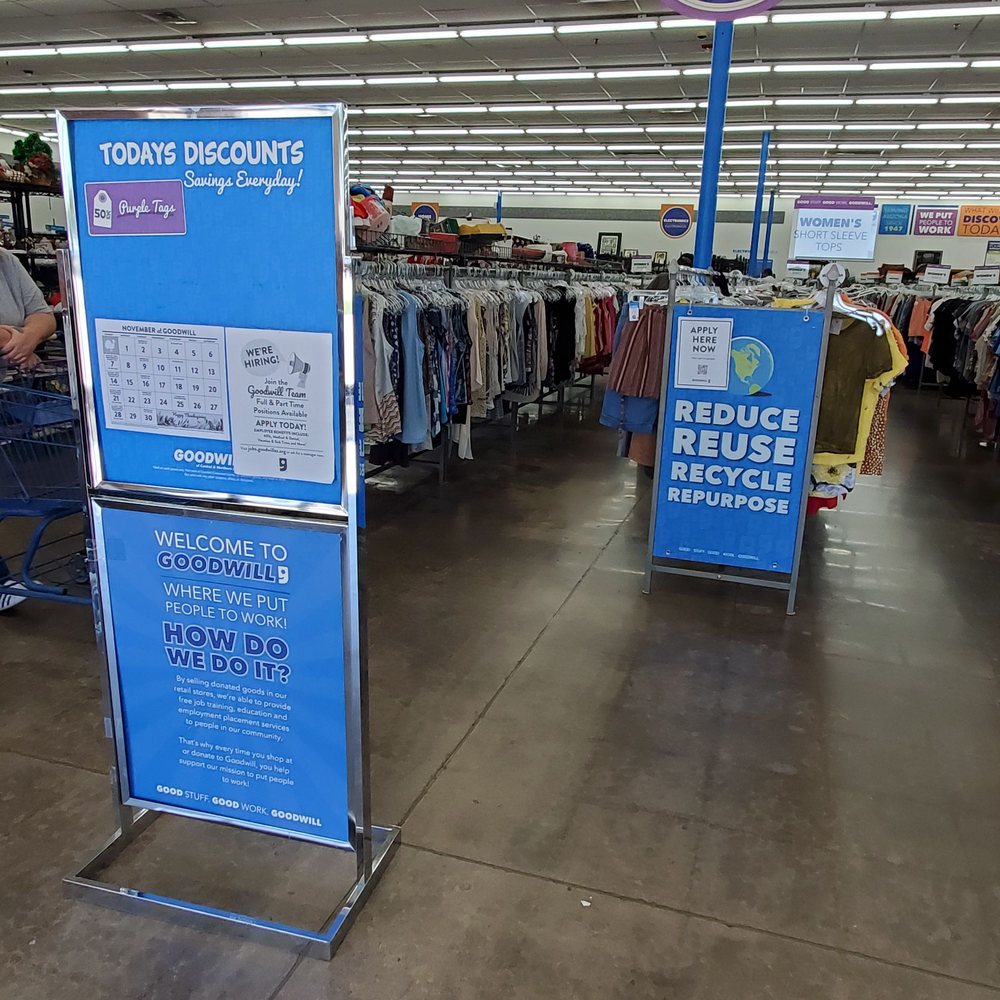 GOODWILL Updated September 2024 17 Reviews 4949 W Ray Rd