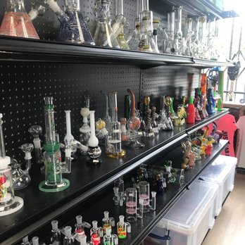 elfbar nachfüll pod läuft aus Vape shops in Istanbul, vape shops near me on the map — Yandex Maps main image 0