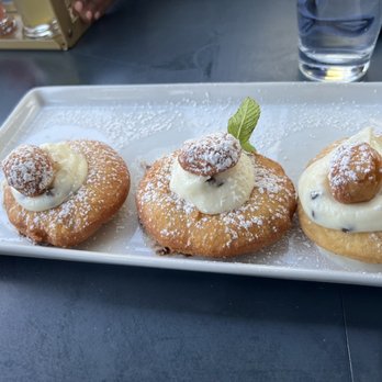 Hash Kitchen - Cannoli donuts - New American Near Me - Peoria, Arizona Hash Kitchen - Cannoli donuts - New American Near Me - Peoria, Arizona