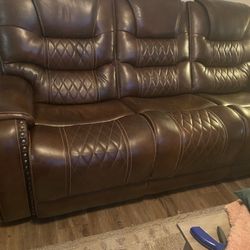 Hanks Fine Furniture - That's the seat in the sofa that's also sinking in from bad foam as they say