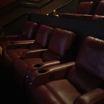 AMC Marina Pacifica 12 - Nice reclining seats - Cinema Near Me - Long Beach, California AMC Marina Pacifica 12 - Nice reclining seats - Cinema Near Me - Long Beach, California