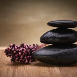 Spring Massage Spa - Hot Stone Massage, give you a full relaxation
