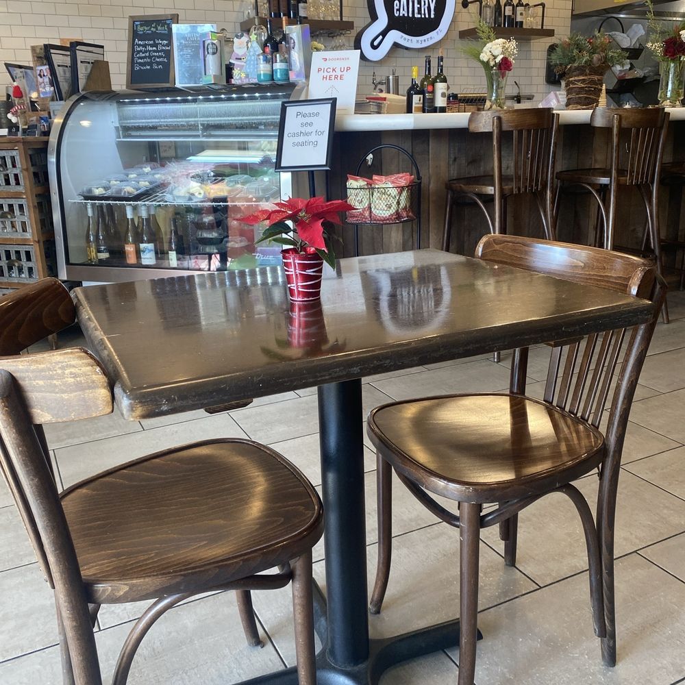Artisan Eatery - Inside - New American Near Me - Fort Myers, Florida