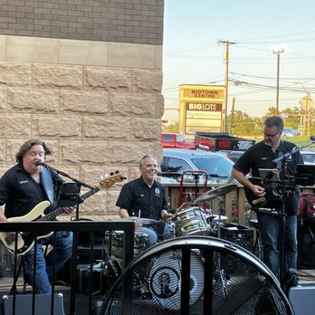 Manny's Tex-Mex Cafe - The Tuxedo Cats! Very talented and energetic. East Texas should be proud of this band. - Mexican Near Me - Tyler, Texas Manny's Tex-Mex Cafe - The Tuxedo Cats! Very talented and energetic. East Texas should be proud of this band. - Mexican Near Me - Tyler, Texas
