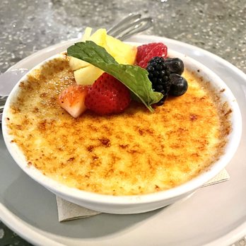 Deck. - Crème brûlée - Hawaiian Near Me - Honolulu, Hawaii Deck. - Crème brûlée - Hawaiian Near Me - Honolulu, Hawaii