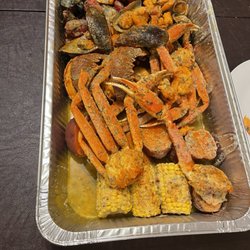 Krunchy Krab Seafood & Wings - SNOW CRAB CLUSTERS,SHRIMP BEEF SAUSAGES, POTATOES,CORN
