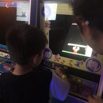 Arcade Monsters - Fix it Felix - Arcades Near Me - Oviedo, Florida