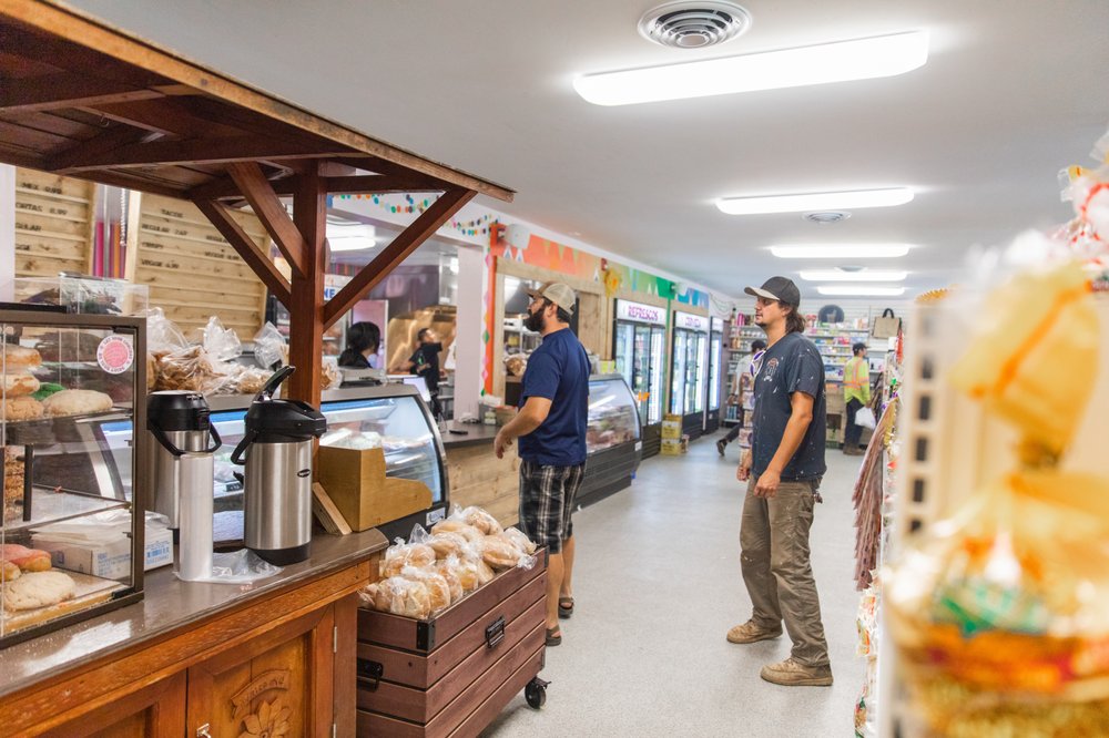 El Barrio Market