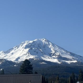 Floyd's Frosty - What a view! - American Near Me - McCloud, California Floyd's Frosty - What a view! - American Near Me - McCloud, California