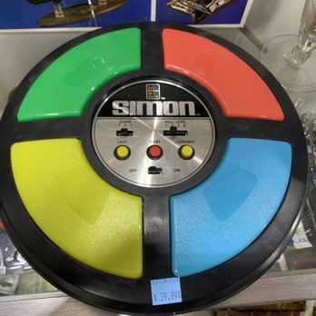 EcoDepot - Vintage Milton Bradley Simon memory game from 1978 - Thrift Stores Near Me - Montreal, Quebec