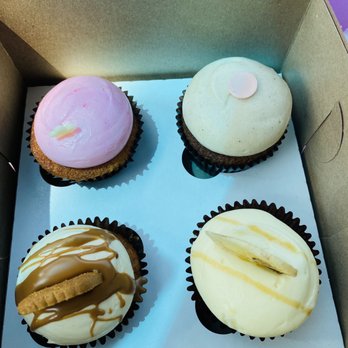 B Cupcakes - 04/21 - Bakeries Near Me - Apopka, Florida