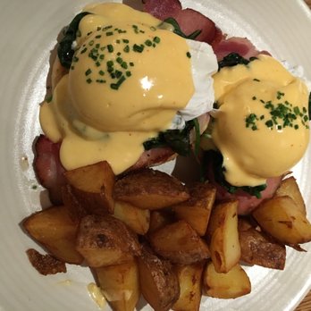 Agricola Eatery - Eggs Benedict - New American Near Me - Princeton, New Jersey