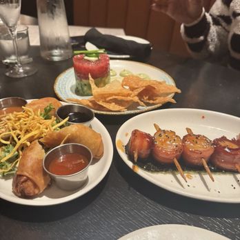 Village Tavern - Tuna tartar, egg rolls and bacon wrapped scallops - New American Near Me - Raleigh, North Carolina Village Tavern - Tuna tartar, egg rolls and bacon wrapped scallops - New American Near Me - Raleigh, North Carolina