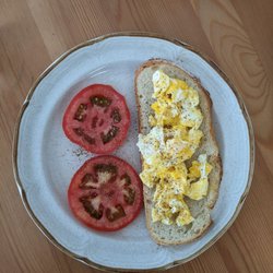 Jerry's Farm Market - Sliced Jersey tomato