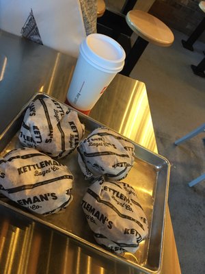 Kettlemans Bagel by null