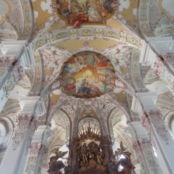 Heilig Geist Kirche - Churches Near Me - Munich, BY