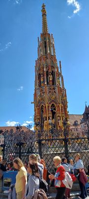 Schöner Brunnen by null