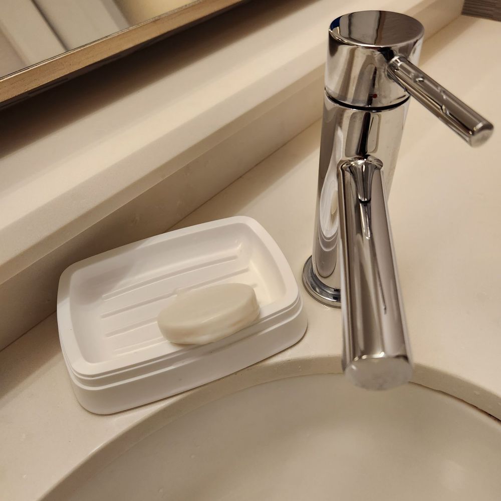 Hampton Inn Lewiston - Ridges on a soap dish are appreciated if you've tried to unstick flat soap in the morning. - Hotels Near Me - Lewiston, Idaho Hampton Inn Lewiston - Ridges on a soap dish are appreciated if you've tried to unstick flat soap in the morning. - Hotels Near Me - Lewiston, Idaho