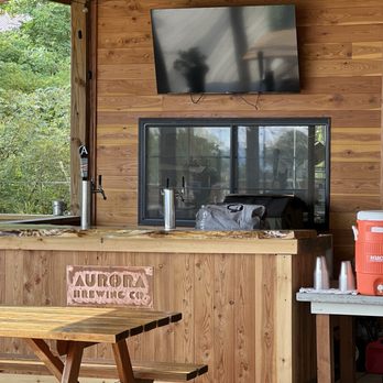 Aurora Brewing - Bar in the patio/deck - Breweries Near Me - King Ferry, New York