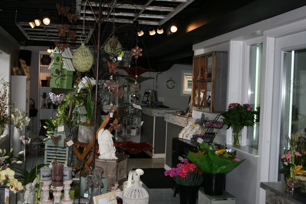 JENNY’S FLORAL STUDIO Updated April 2024 18 Photos 1345 Colborne