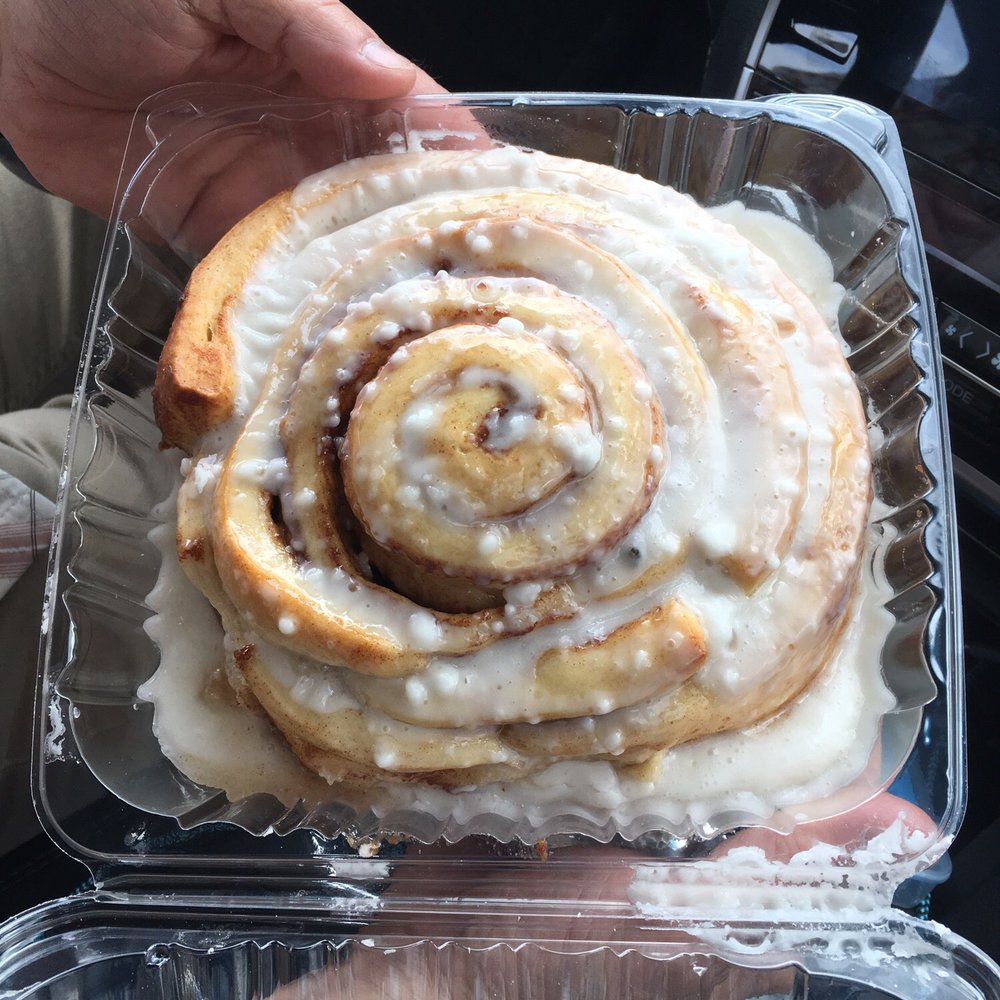 Luxury Diner - Tasty and huge cinnamon roll! - Diners Near Me - Cheyenne, Wyoming Luxury Diner - Tasty and huge cinnamon roll! - Diners Near Me - Cheyenne, Wyoming