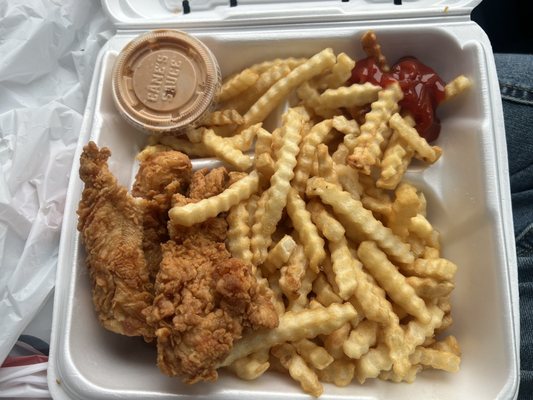 Raising Cane's Chicken Fingers by null
